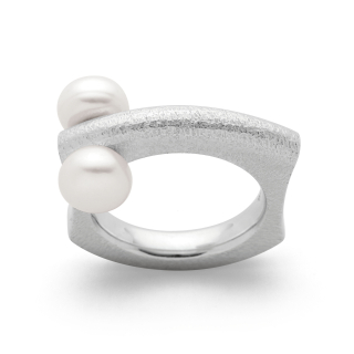 925/- Ring, rho. Schlagmatt, Zuchtperlen 5,32CT